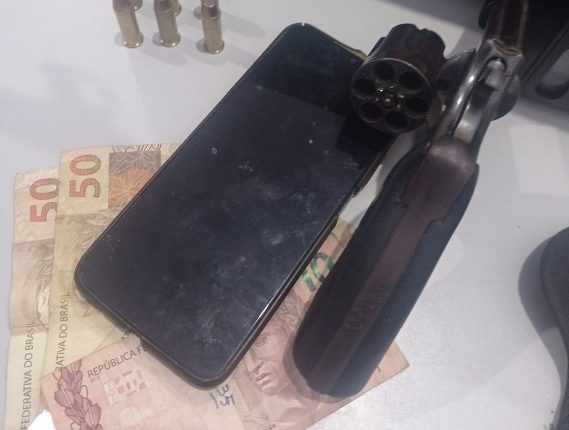 INTEGRANTE DE FACÇÃO CRIMINOSA É PRESO PELA POLÍCIA CIVIL POR PORTE ILEGAL DE ARMA DE FOGO EM SÃO JOÃO DO SÓTER