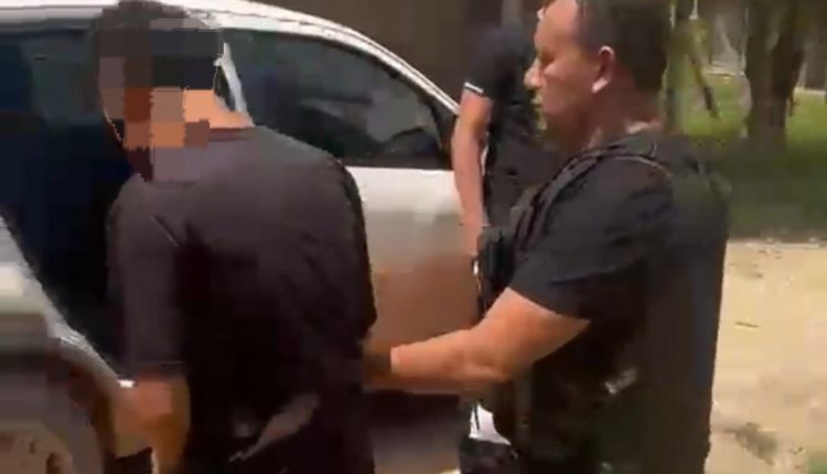 POLÍCIA CIVIL PRENDE SUSPEITO DE ROUBAR RESIDÊNCIA DE CASAL DE IDOSOS EM TUFILÂNDIA