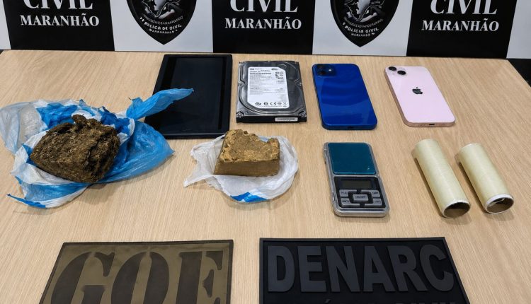 FORÇAS DE SEGURANÇA PRENDEM CASAL POR TRÁFICO DE DROGAS EM TIMON; DOIS VEÍCULOS COM RESTRIÇÃO DE ROUBO FORAM APREENDIDOS