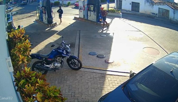 POLÍCIA CIVIL PRENDE TRIO SUSPEITO POR ASSALTAR POSTO DE COMBUSTÍVEL EM CAXIAS