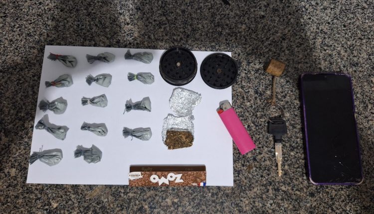 EM PERITORÓ, POLÍCIA CIVIL PRENDE HOMEM SUSPEITO DE VENDER DROGAS EM POSTO DE COMBUSTÍVEIS