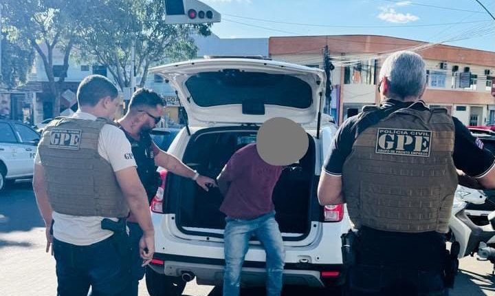 POLÍCIA CIVIL PRENDE HOMEM DURANTE OPERAÇÃO MULHER SEGURA EM CAXIAS